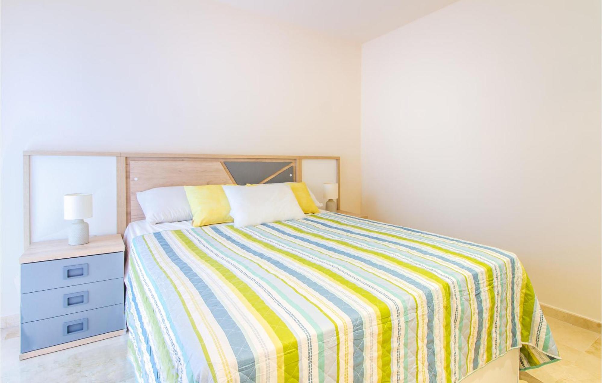 Lovely Apartment In Los Alcazares With Kitchen Zewnętrze zdjęcie