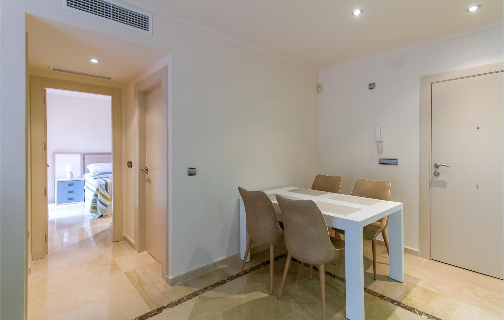 Lovely Apartment In Los Alcazares With Kitchen Zewnętrze zdjęcie