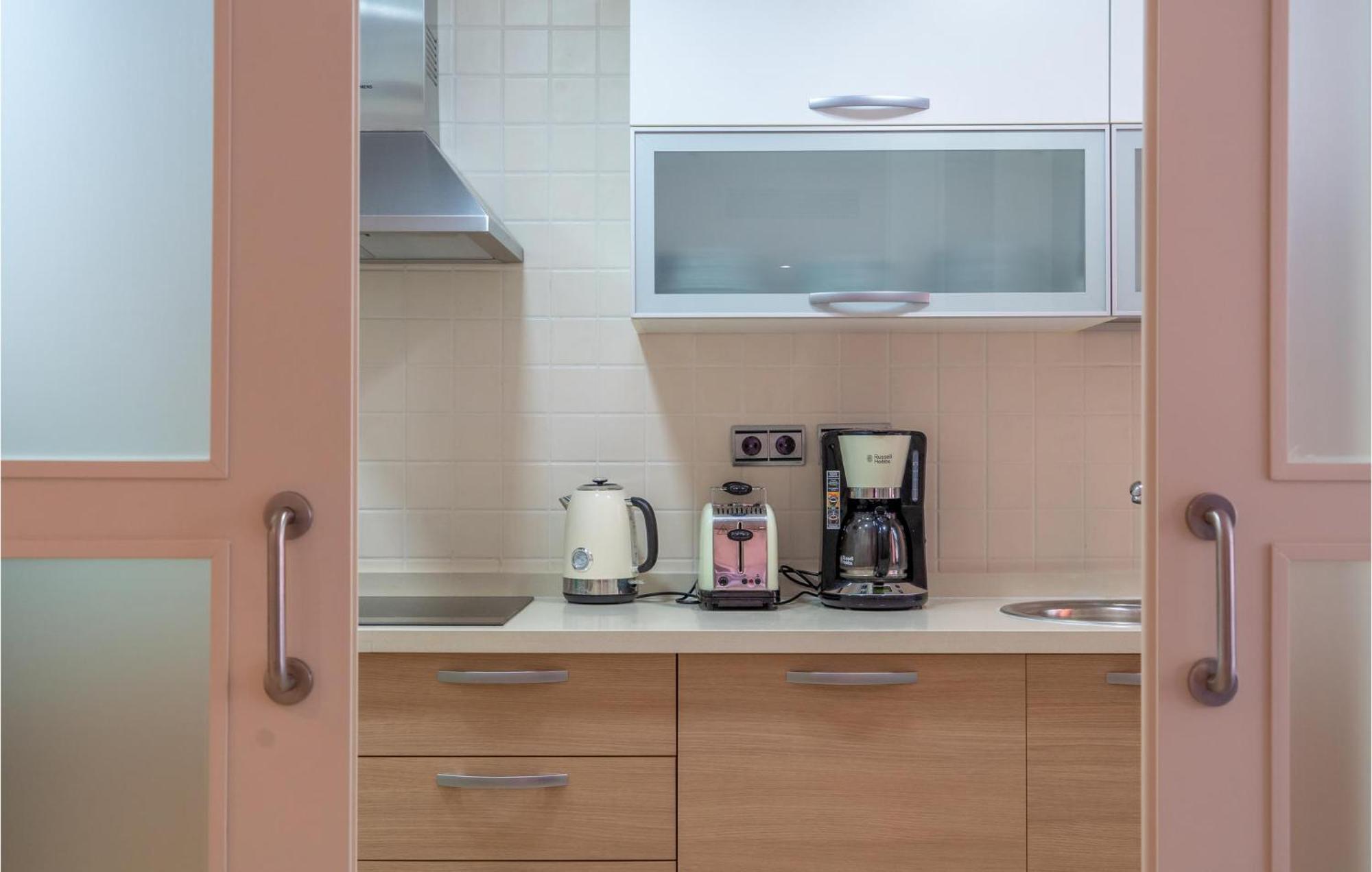 Lovely Apartment In Los Alcazares With Kitchen Zewnętrze zdjęcie